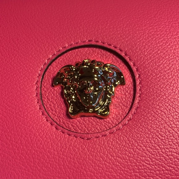 NEW Versace Vibrant Pink Crossbody Bag - Picture 6 of 7